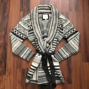 Forever 21 Gray Sweater Size Small